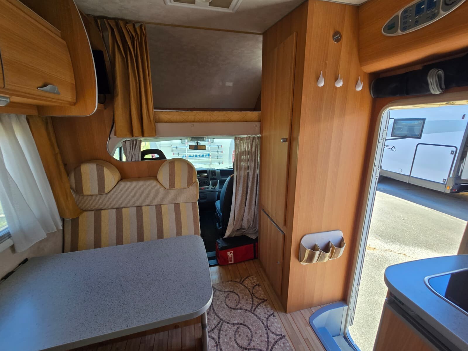 McLOUIS LAGAN CAMPER MANSARDATO COMPATTO LETTI A C