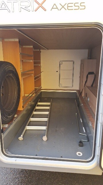 Adria MATRIX M 680 SP AMPIO GARAGE