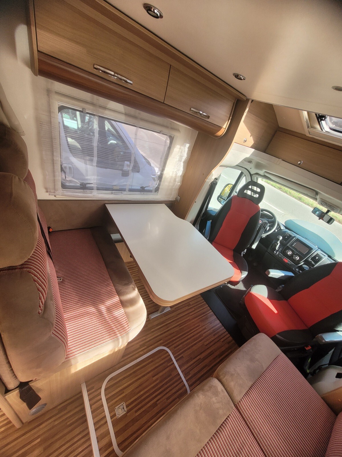 Adria MATRIX M 680 SP AMPIO GARAGE