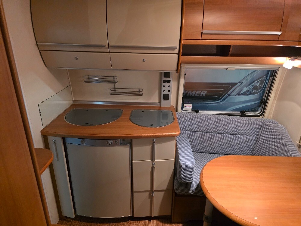 CARAVAN FENDT BIANCO SPORTIVO 395