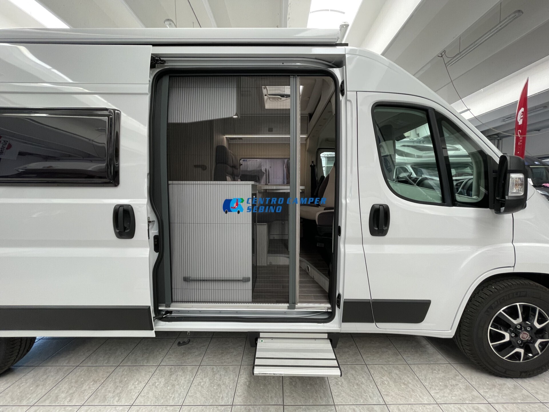 Roller Team Livingstone 2 2024 camper van 5,99 mt