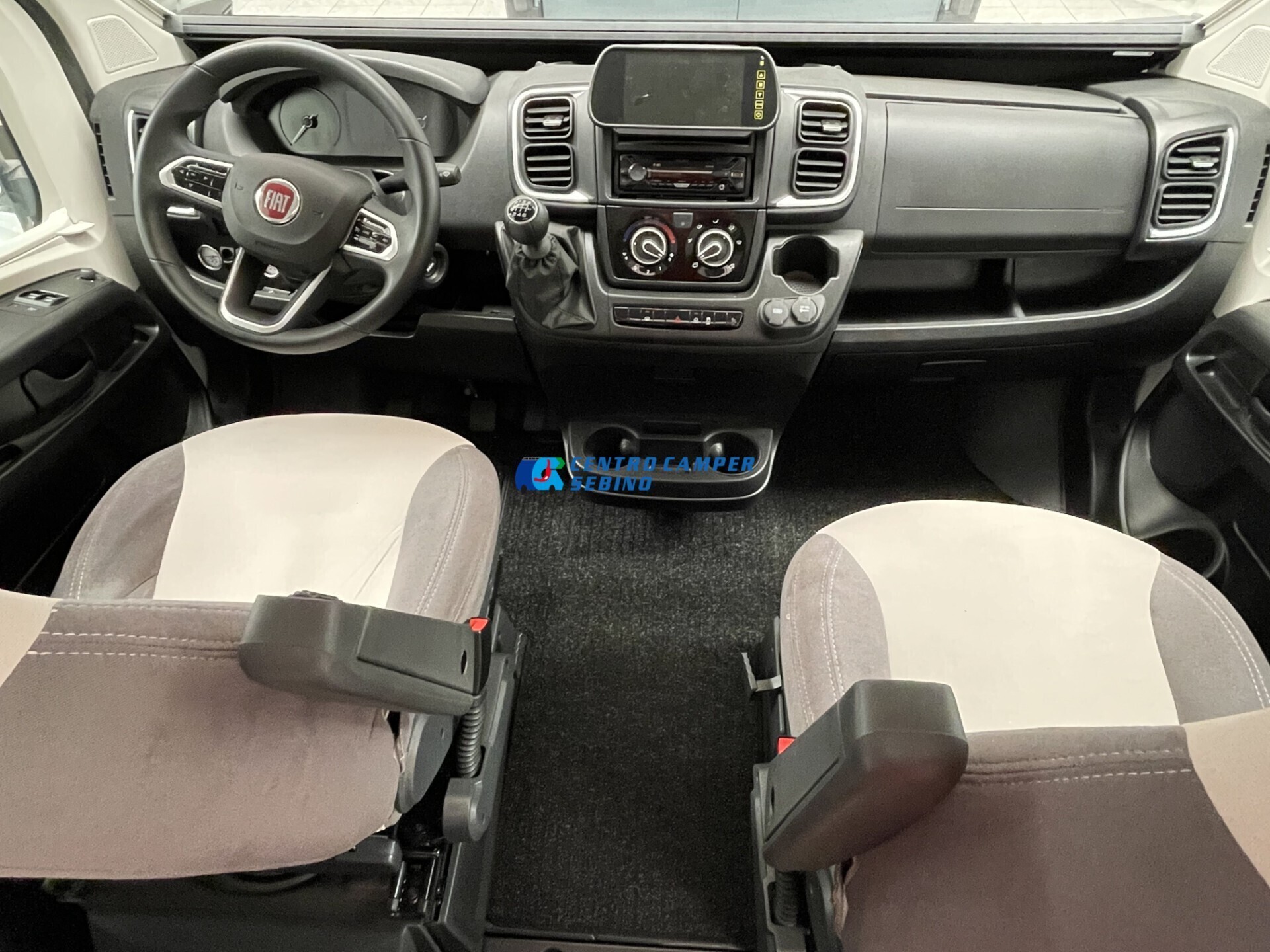Roller Team Livingstone 2 2024 camper van 5,99 mt