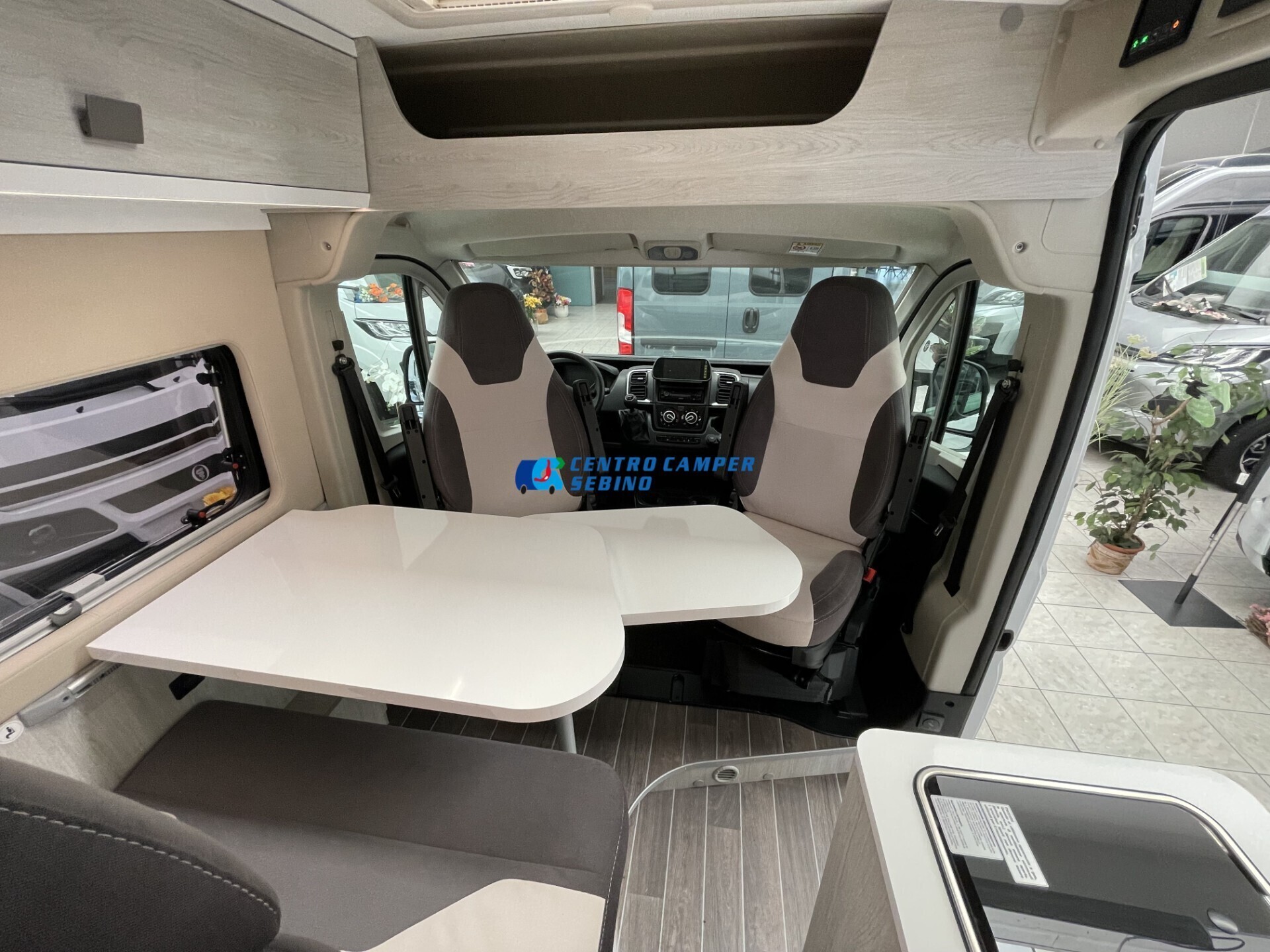 Roller Team Livingstone 2 2024 camper van 5,99 mt