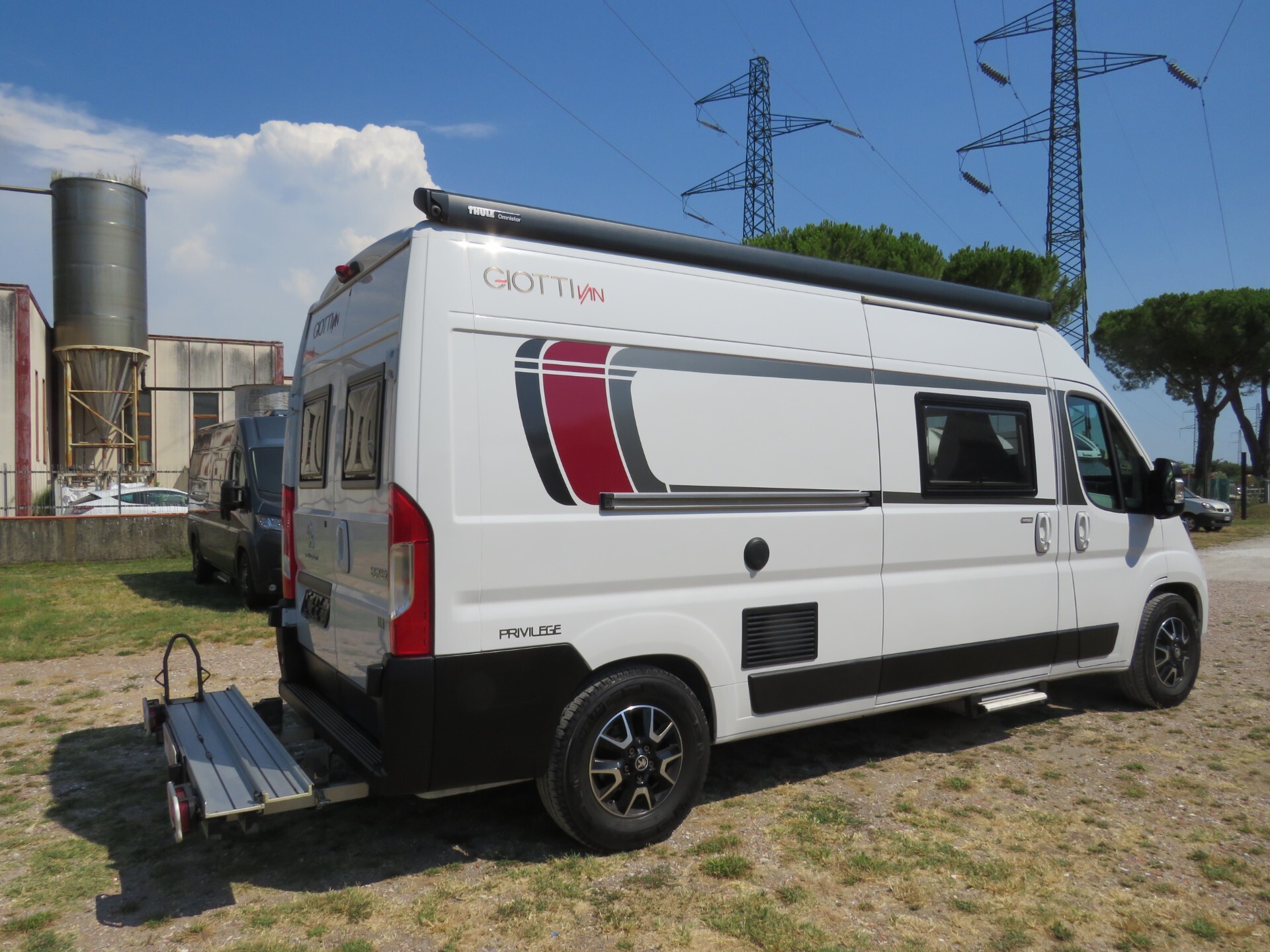 Giottiline Van 60 B con porta moto+Bike