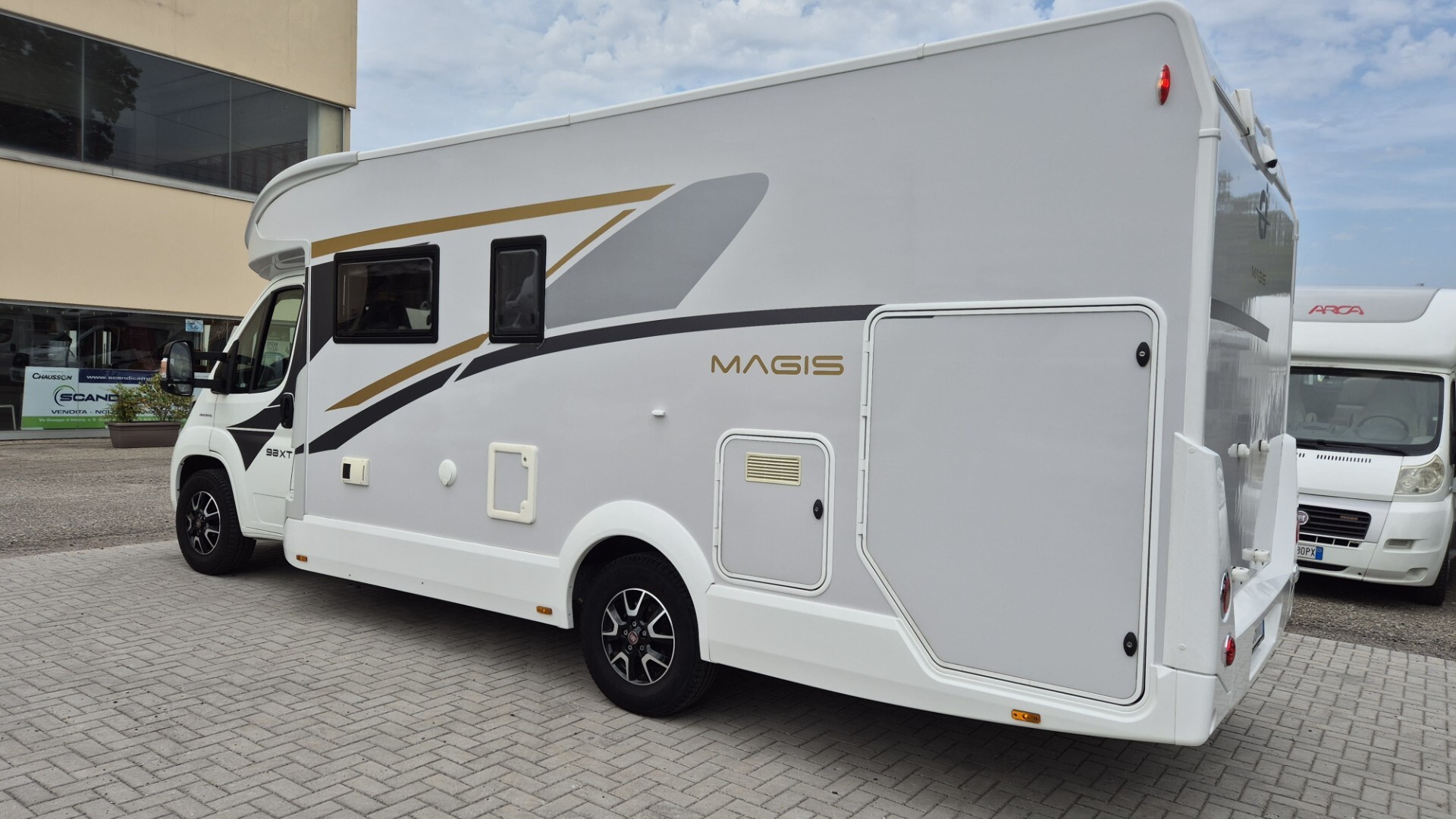 Ci International MAGIS 98XT SEMITENGRALE 5 POSTI