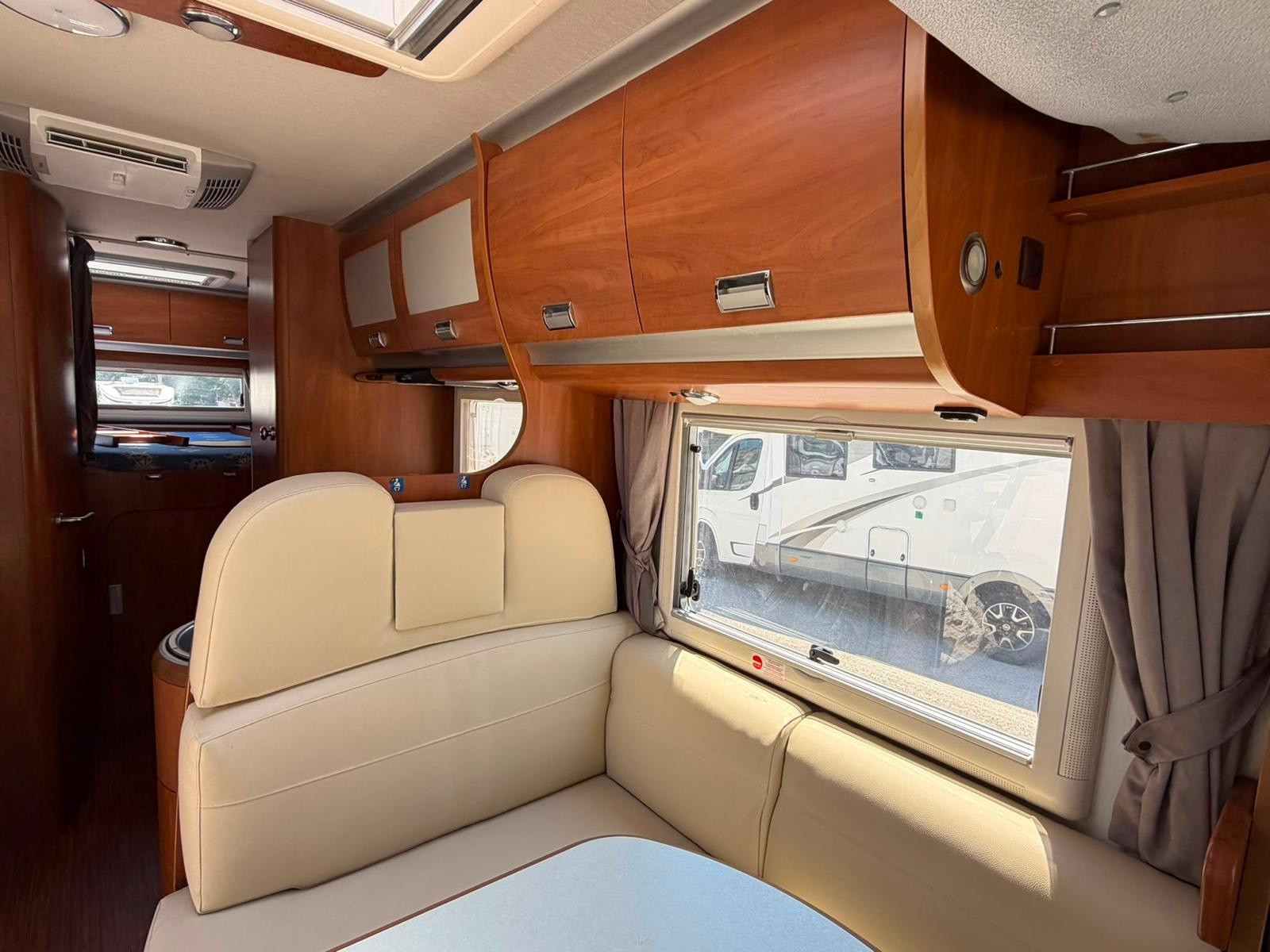 Laika Rexosline 720 Iveco 35c18 Full Opt '2009