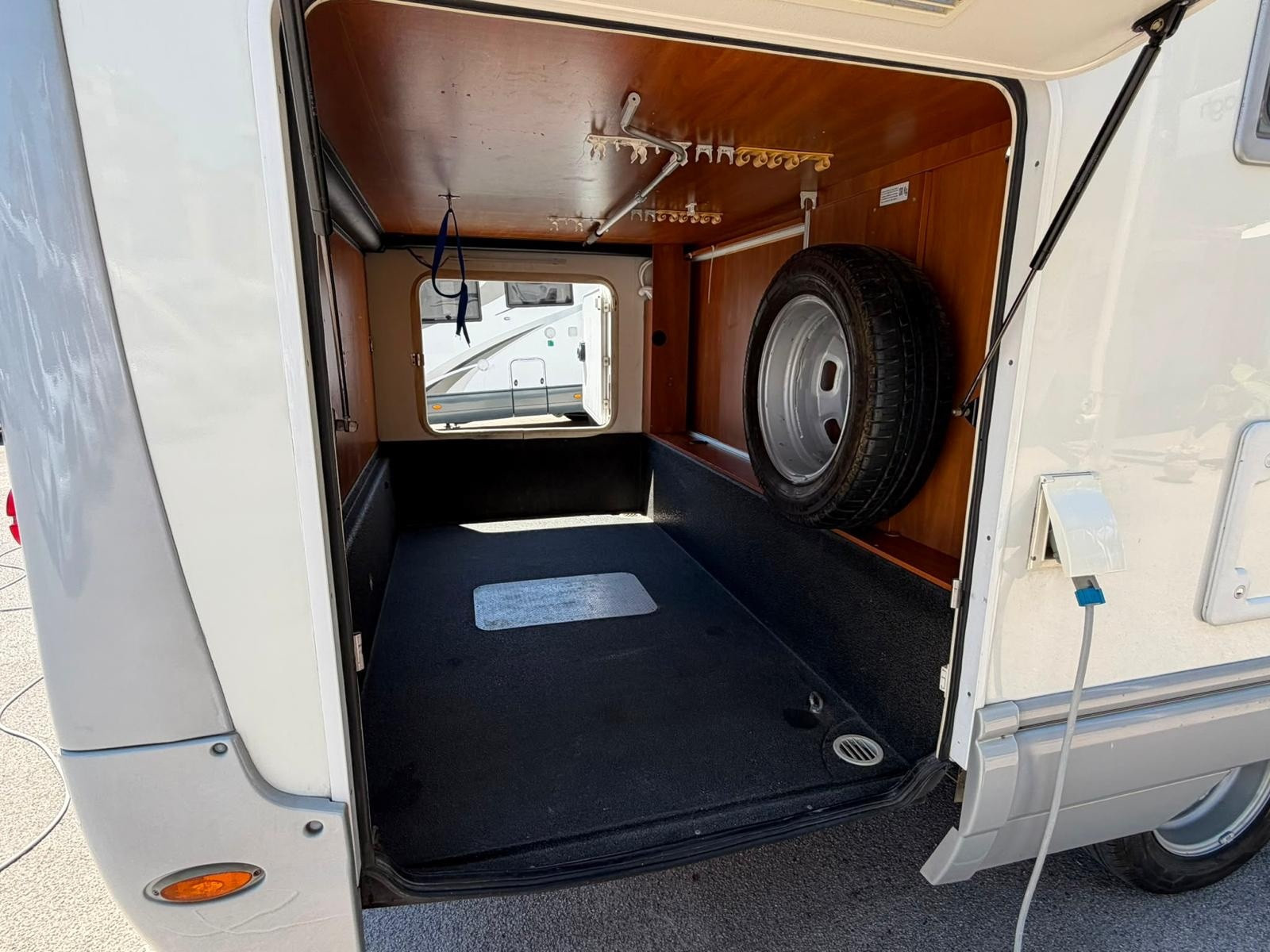 Laika Rexosline 720 Iveco 35c18 Full Opt '2009