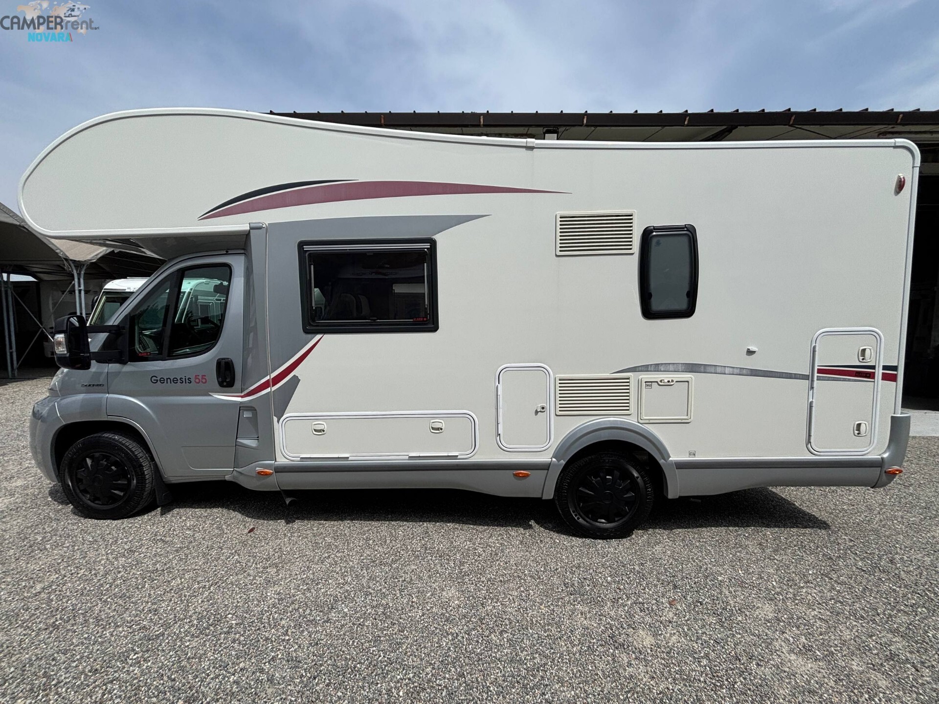 CHALLENGER GENESIS 55 - mansardato con letti a cas