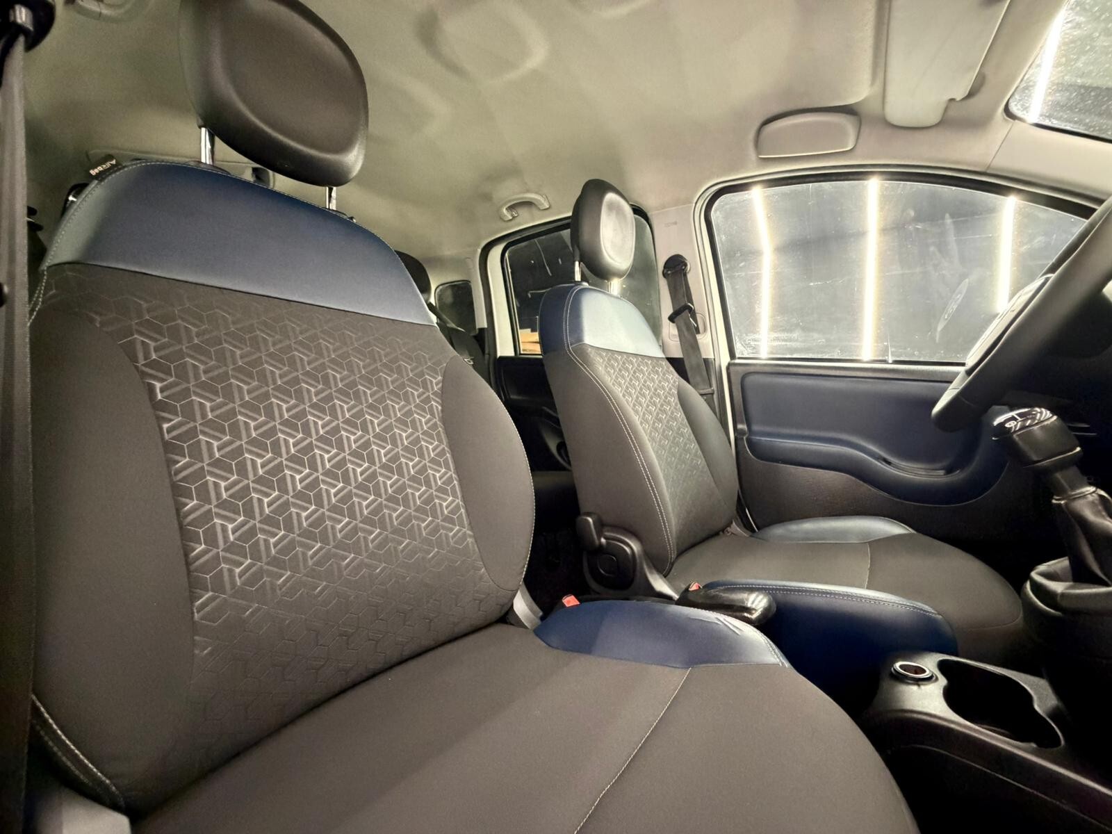Fiat Panda 1.3 MJT 80 CV S&S 4&times;4- MOTORE NUOVO CON FATTURA-KM CERTIFICATI-12 MESI GARANZIA-PERMUTE &ndash; foto 10