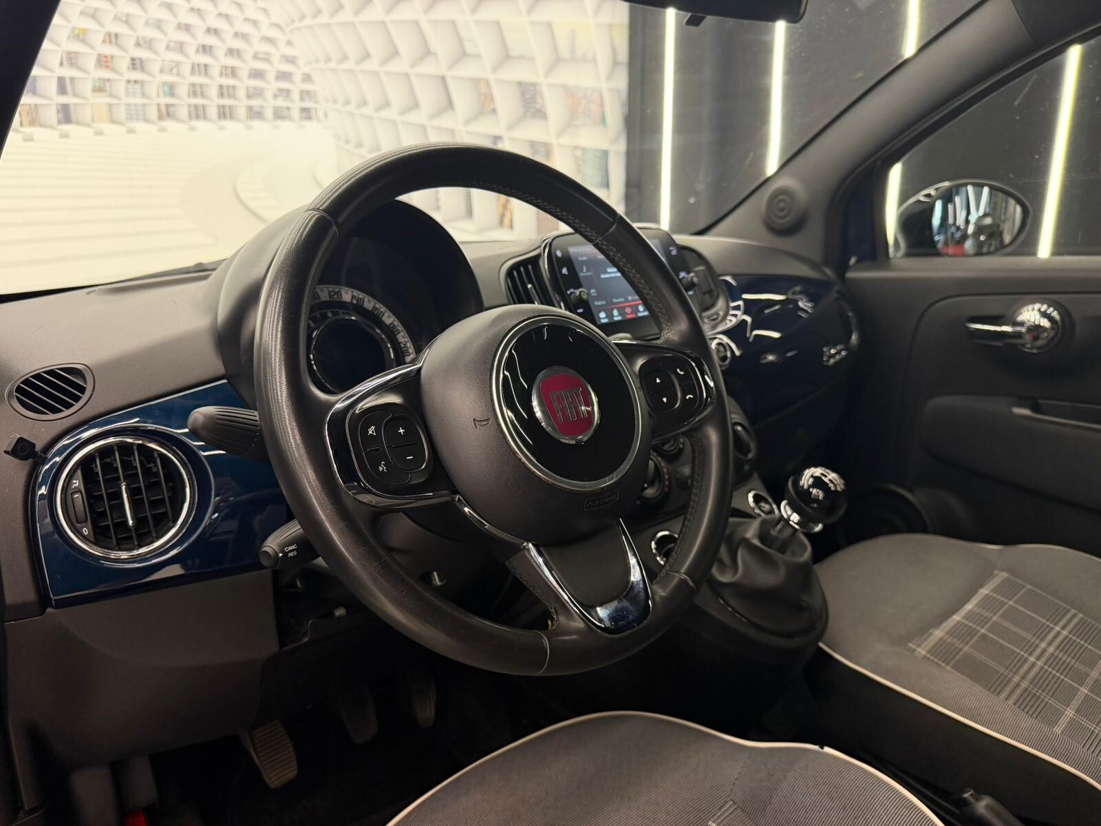 Fiat 500 C 1.0 Hybrid Lounge-70CV-KM CERTIFICATI-12 MESI GARANZIA-PERMUTE &ndash; foto 16