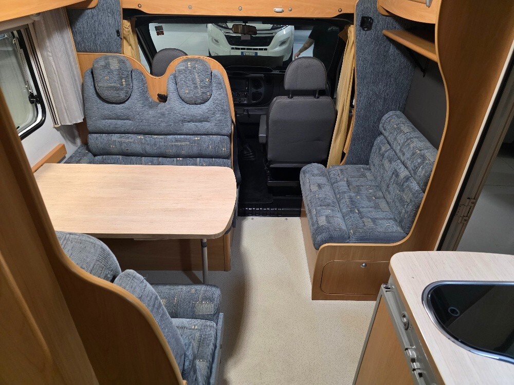 CAMPER CHAUSSON FLASH 03