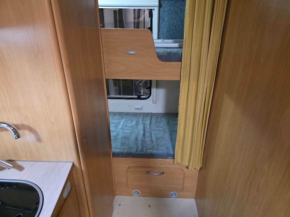 CAMPER CHAUSSON FLASH 03