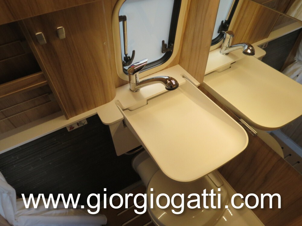 CAMPER PURO HYMER GRAND CANYON S 4X4 CROSSOVER CON