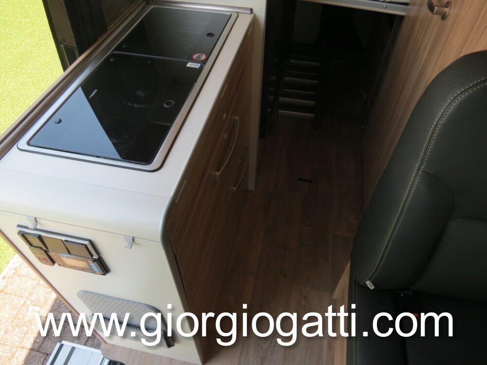 CAMPER PURO HYMER GRAND CANYON S 4X4 CROSSOVER CON