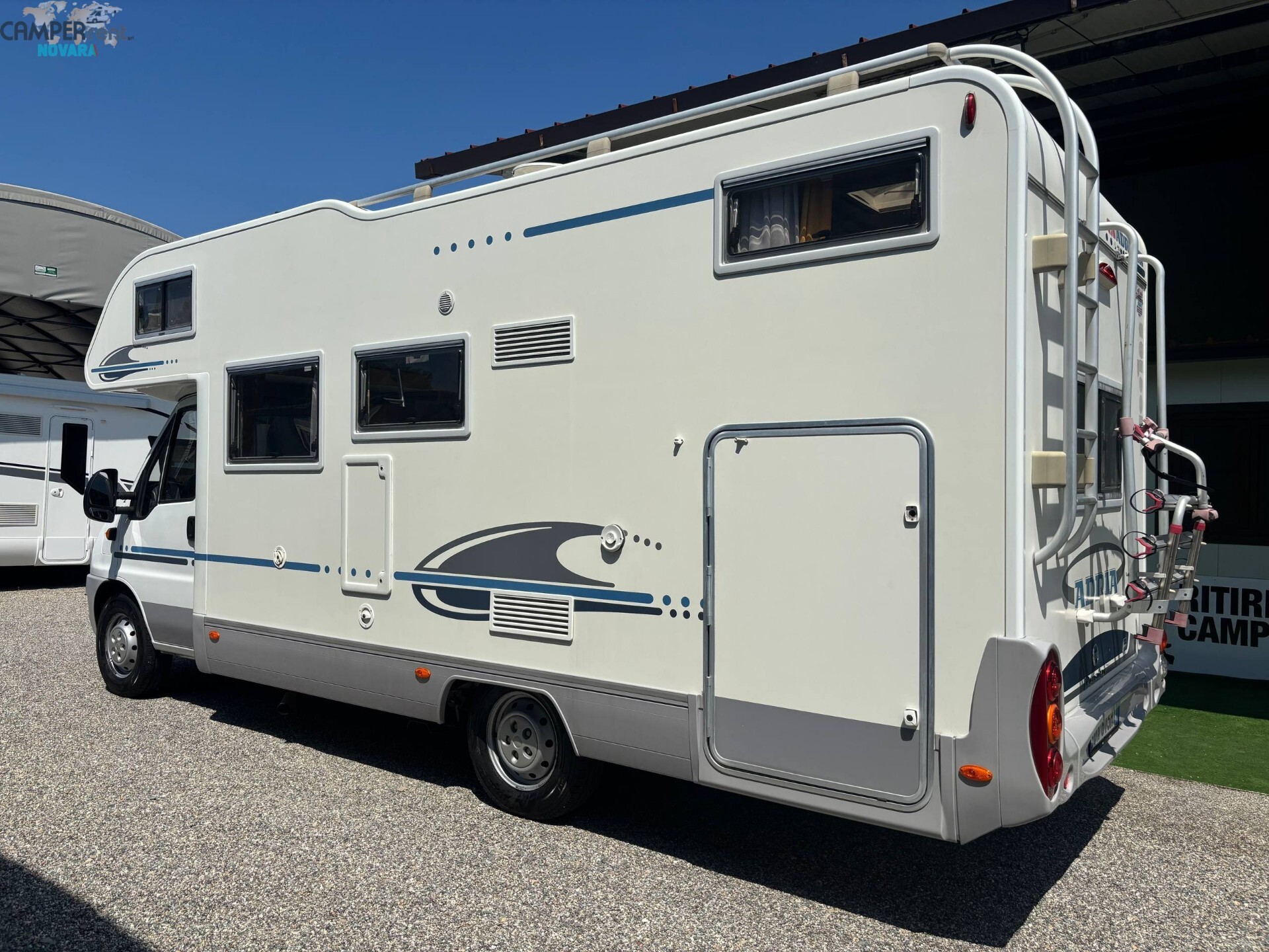 ADRIA ADRIATIK CORAL 680 SK - Mansardato con letti
