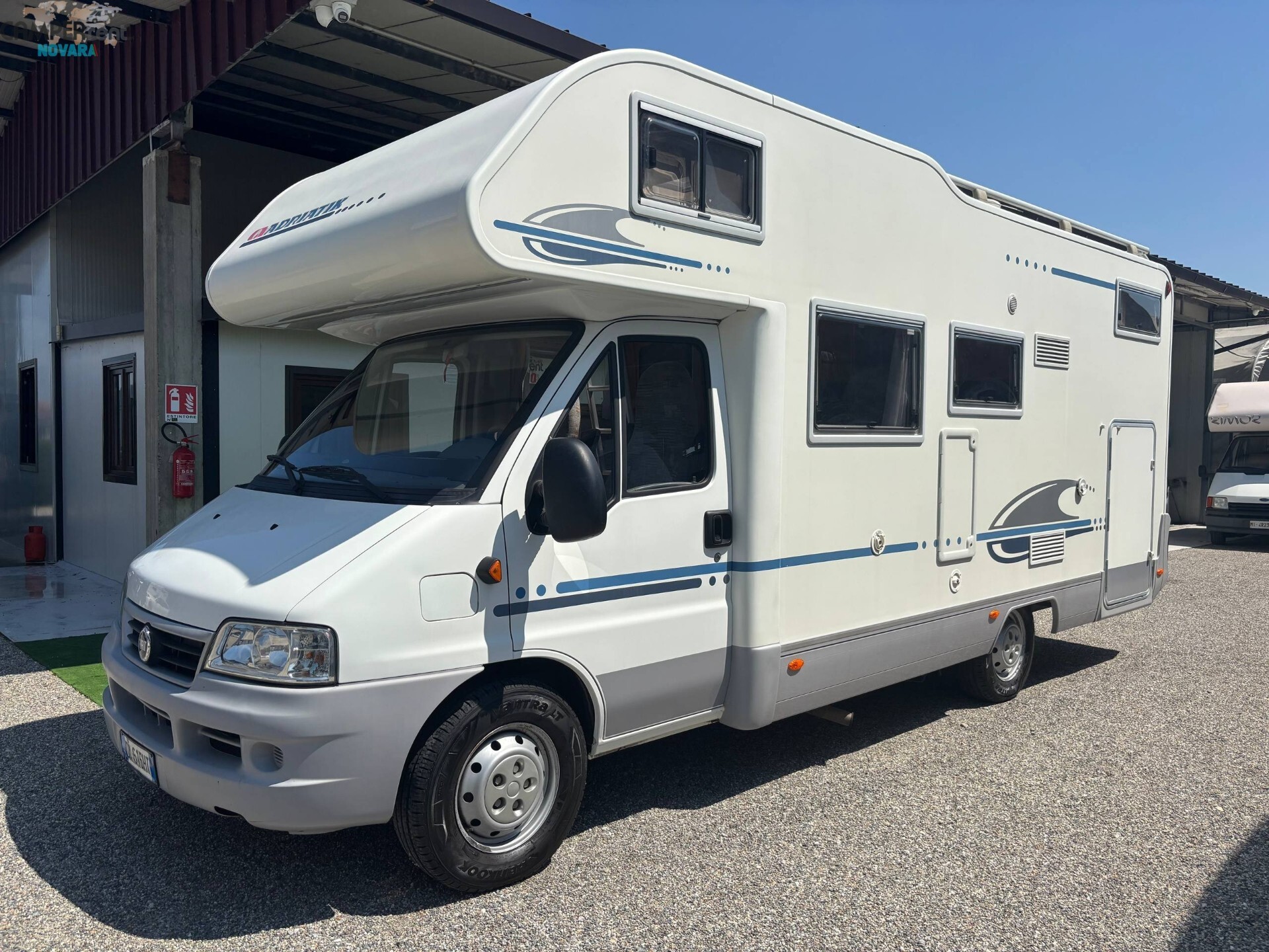 ADRIA ADRIATIK CORAL 680 SK - Mansardato con letti