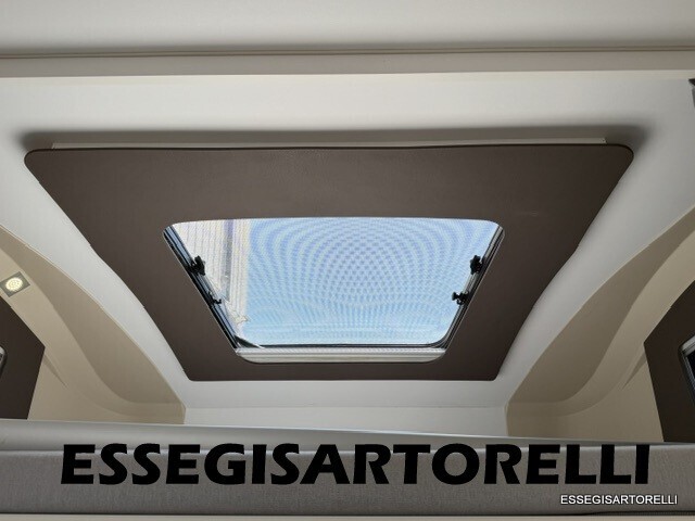 ADRIA CORAL PLUS XL A 670 SP GARAGE WEBASTO 2018 K
