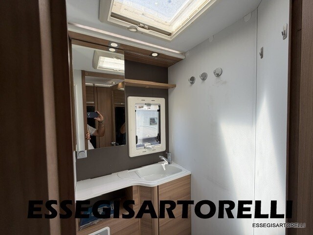 ADRIA CORAL PLUS XL A 670 SP GARAGE WEBASTO 2018 K