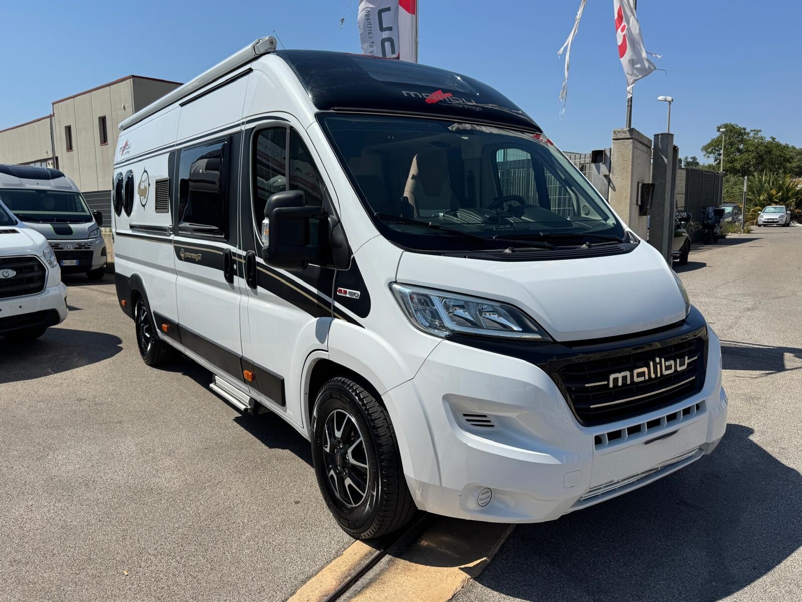 MALIBU 640 LE CHARMING GT LETTI GEMELLI