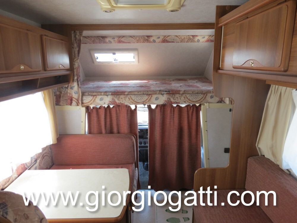 CAMPER MANSARDATO RIMOR SUPER BRIG 728