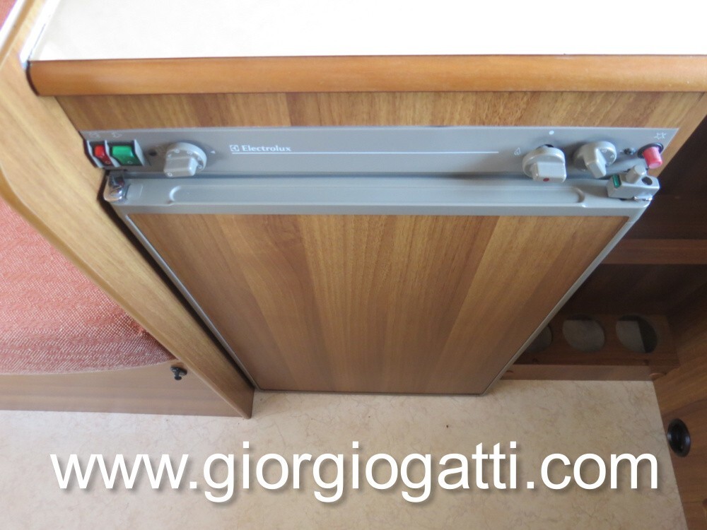 CAMPER MANSARDATO RIMOR SUPER BRIG 728