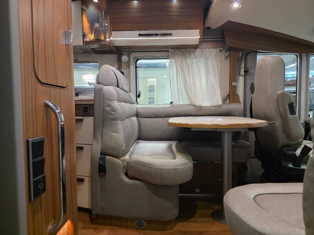 CAMPER HYMER B 588 PREMIUM LINE