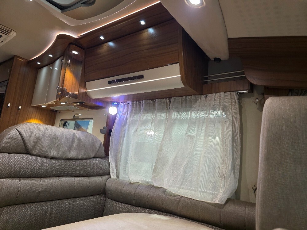 CAMPER HYMER B 588 PREMIUM LINE