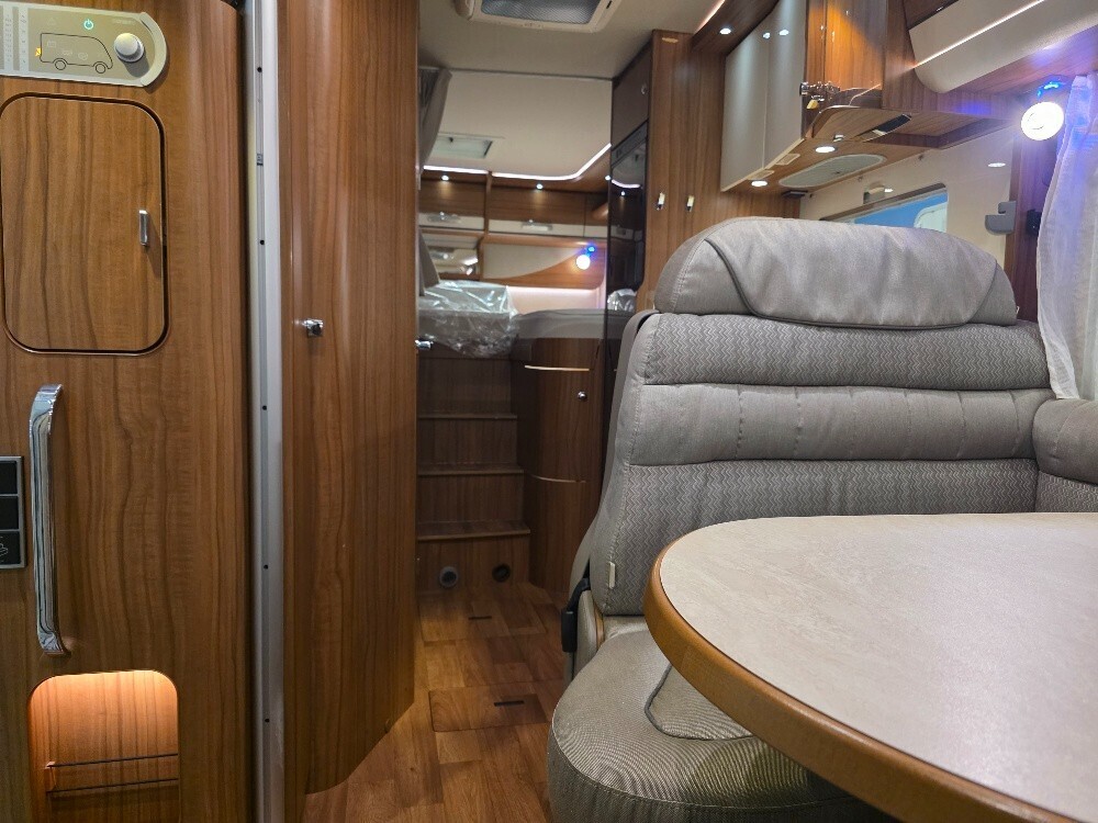 CAMPER HYMER B 588 PREMIUM LINE