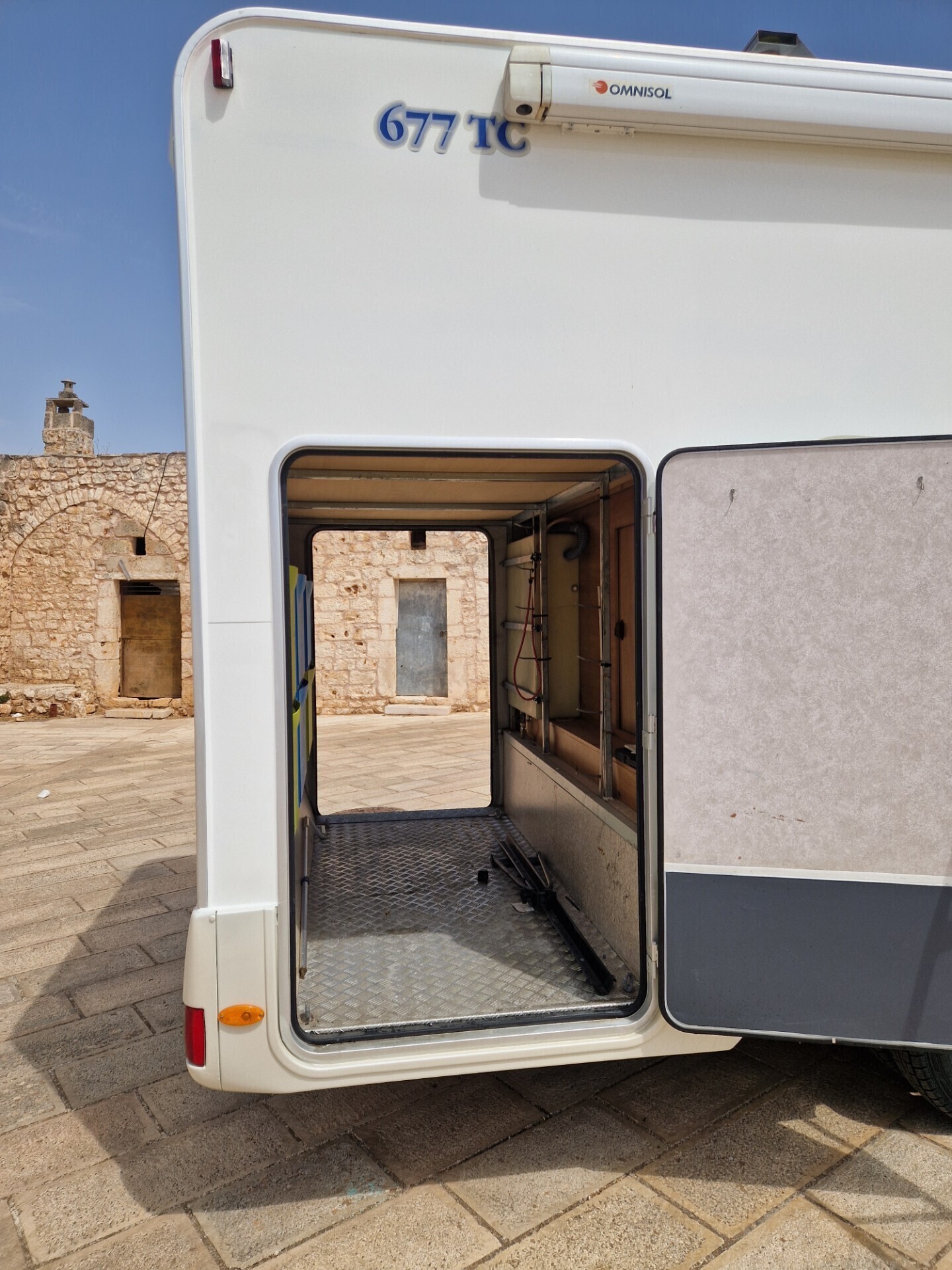 Rimor SUPER BRIG garage e matrimoniale in coda
