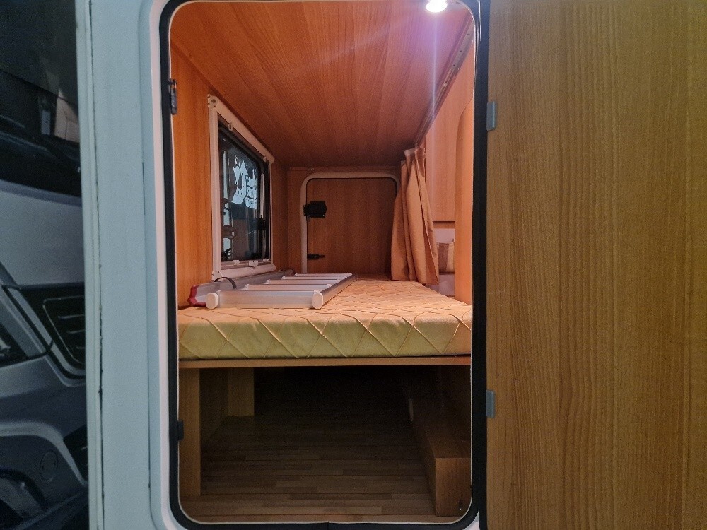 CAMPER MCLOUIS LAGAN 220