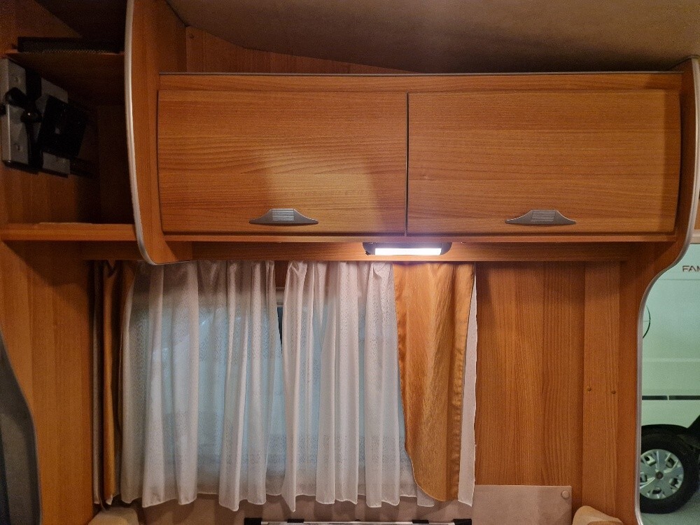 CAMPER MCLOUIS LAGAN 220
