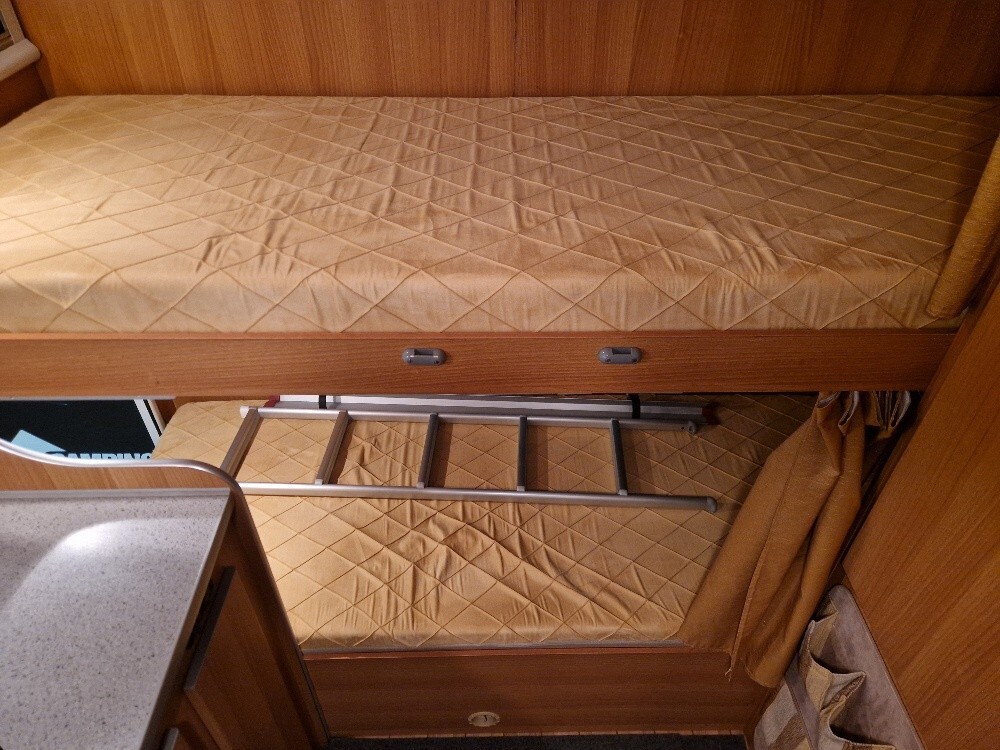 CAMPER MCLOUIS LAGAN 220