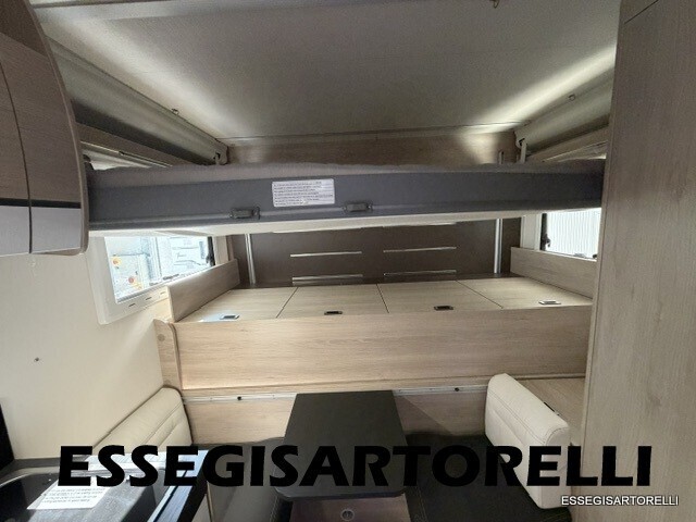 CHAUSSON VIP 634 BASCULANTE GARAGE COMPATTO 639 CM