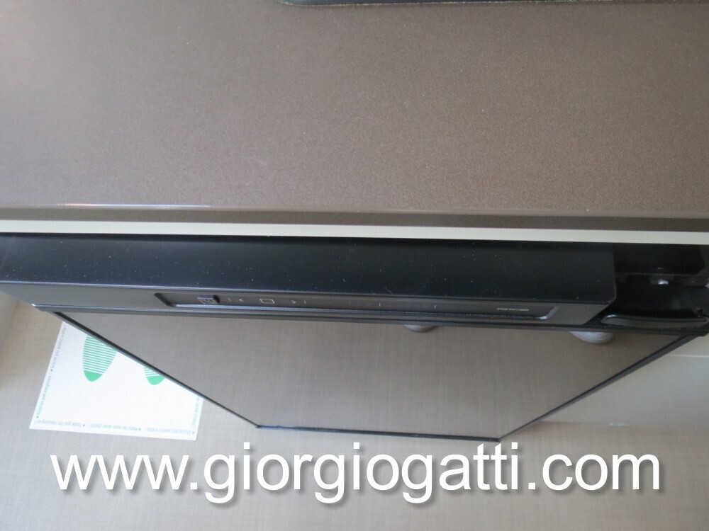 Camper Semintegrale Bürstner LINEO T 620 con Garag