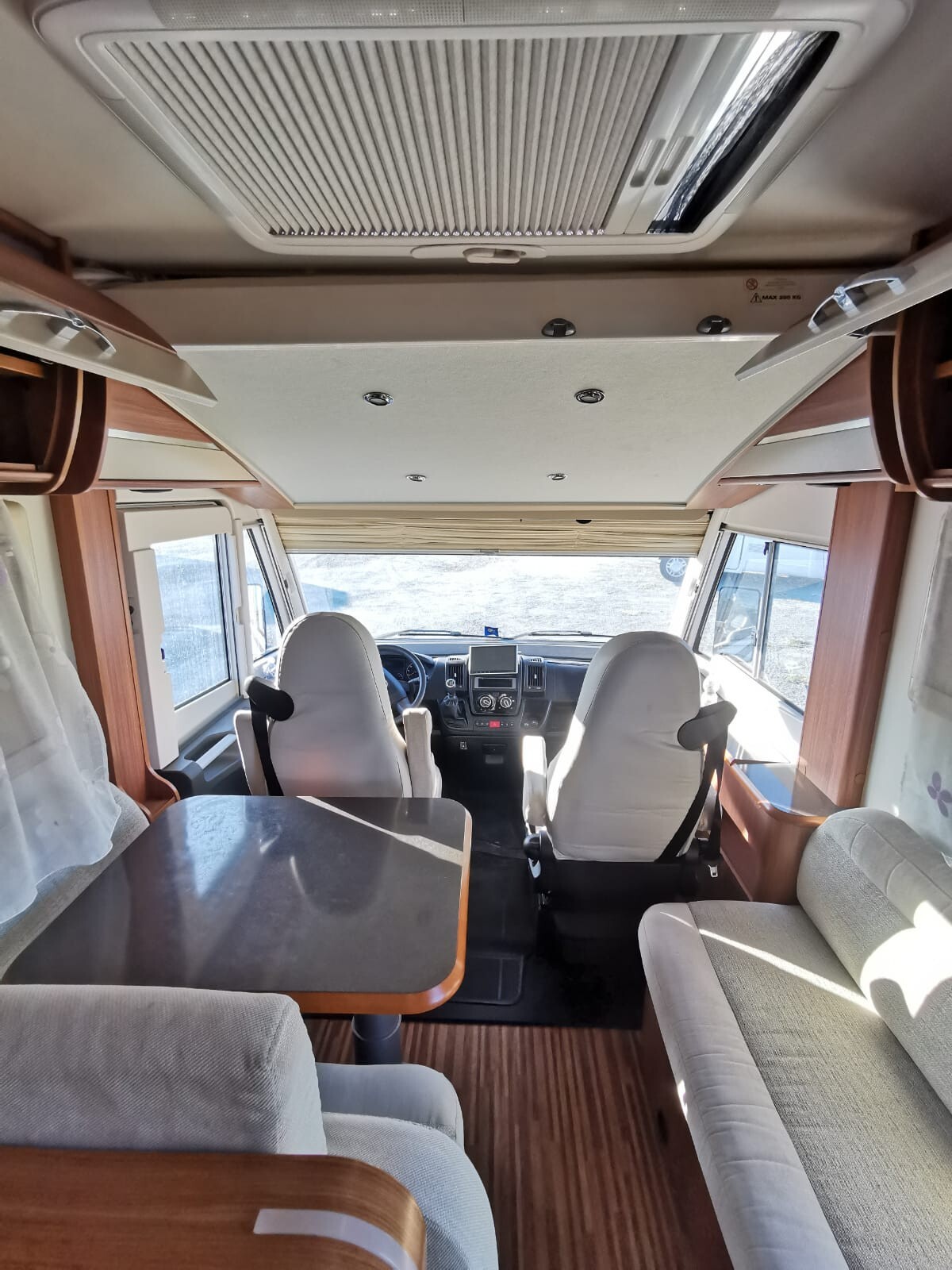 Adria SONIC I700SP
