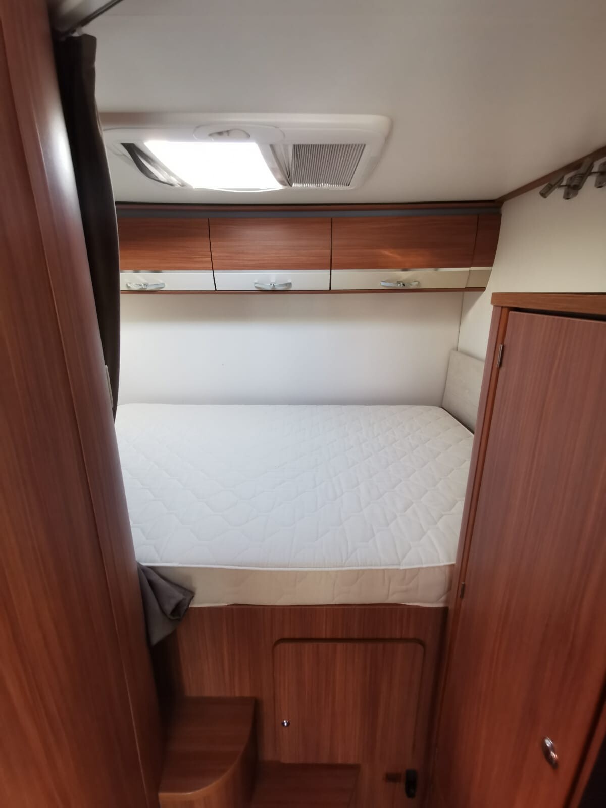 Adria SONIC I700SP
