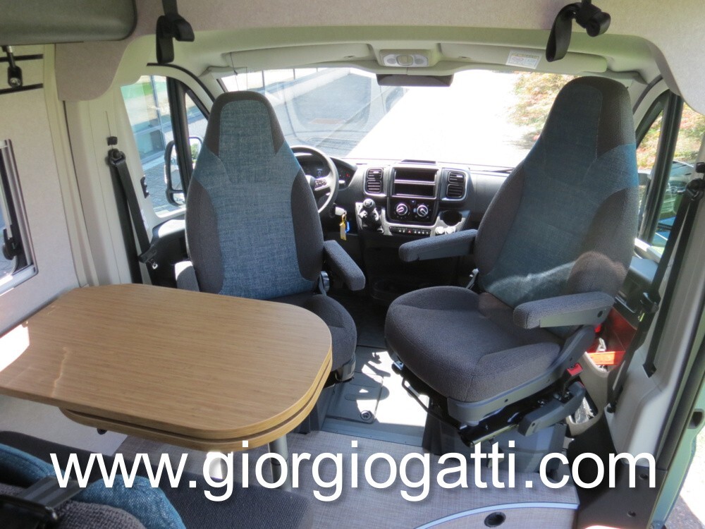 CAMPER VAN HYMER REDWOOD 601 CON TETTO A SOFFIETTO