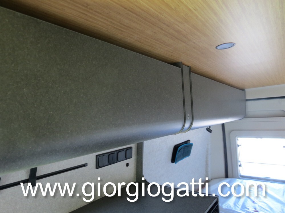 CAMPER VAN HYMER REDWOOD 601 CON TETTO A SOFFIETTO