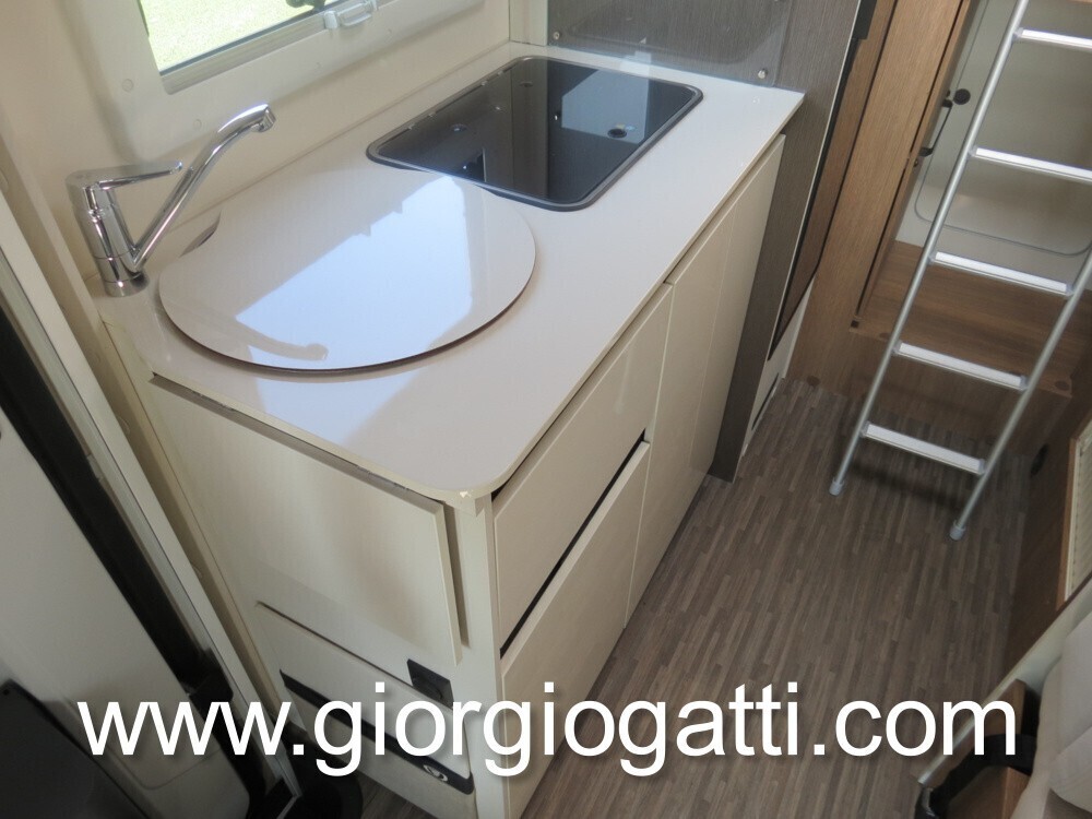 CAMPER SEMINTEGRALE ELNAGH BARON 531 COMPACT CON L