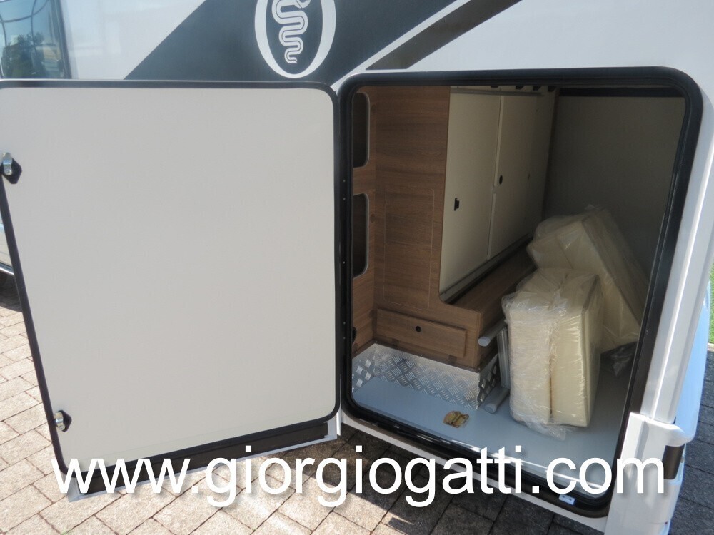 CAMPER SEMINTEGRALE ELNAGH BARON 531 COMPACT CON L