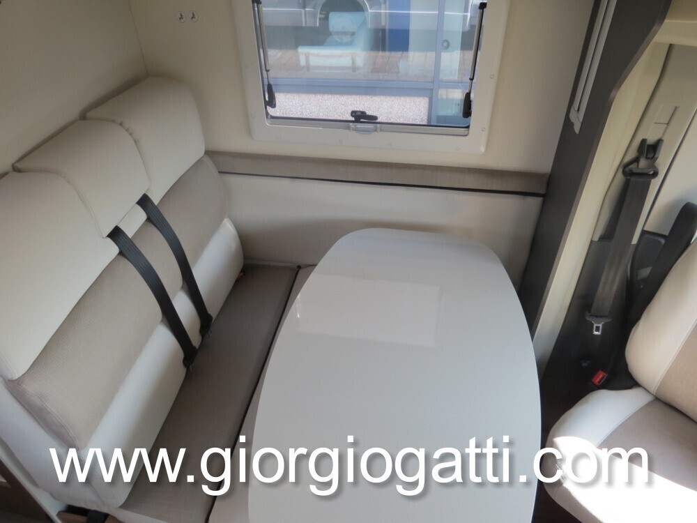 CAMPER SEMINTEGRALE ELNAGH BARON 531 COMPACT CON L
