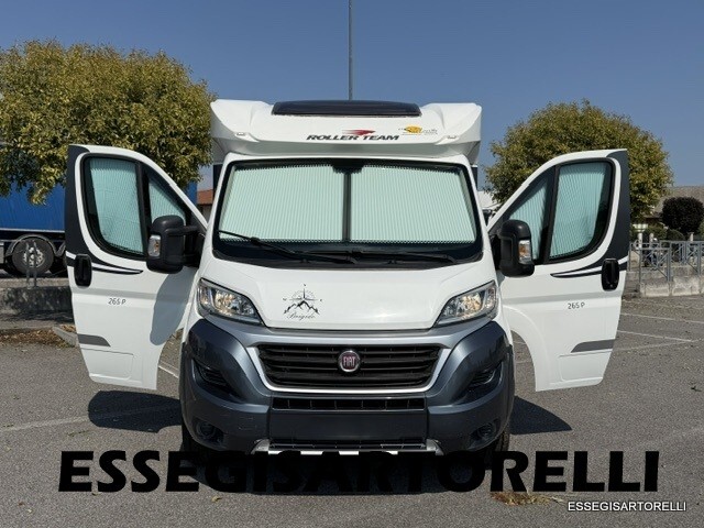 ROLLER TEAM GRANDUCA 265 P GARAGE NAUTICO FULL OPT