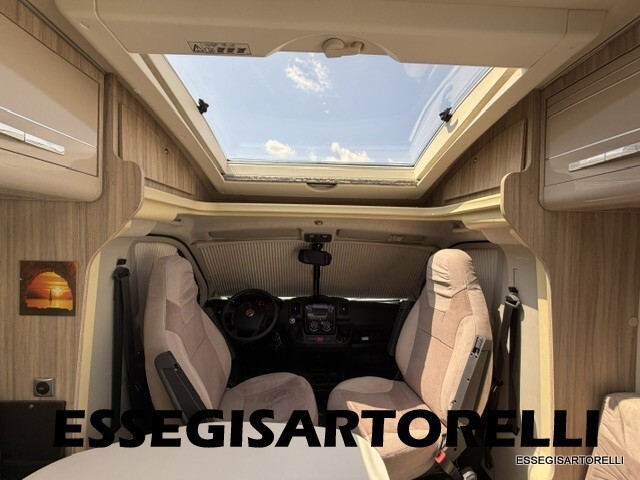 ROLLER TEAM GRANDUCA 265 P GARAGE NAUTICO FULL OPT