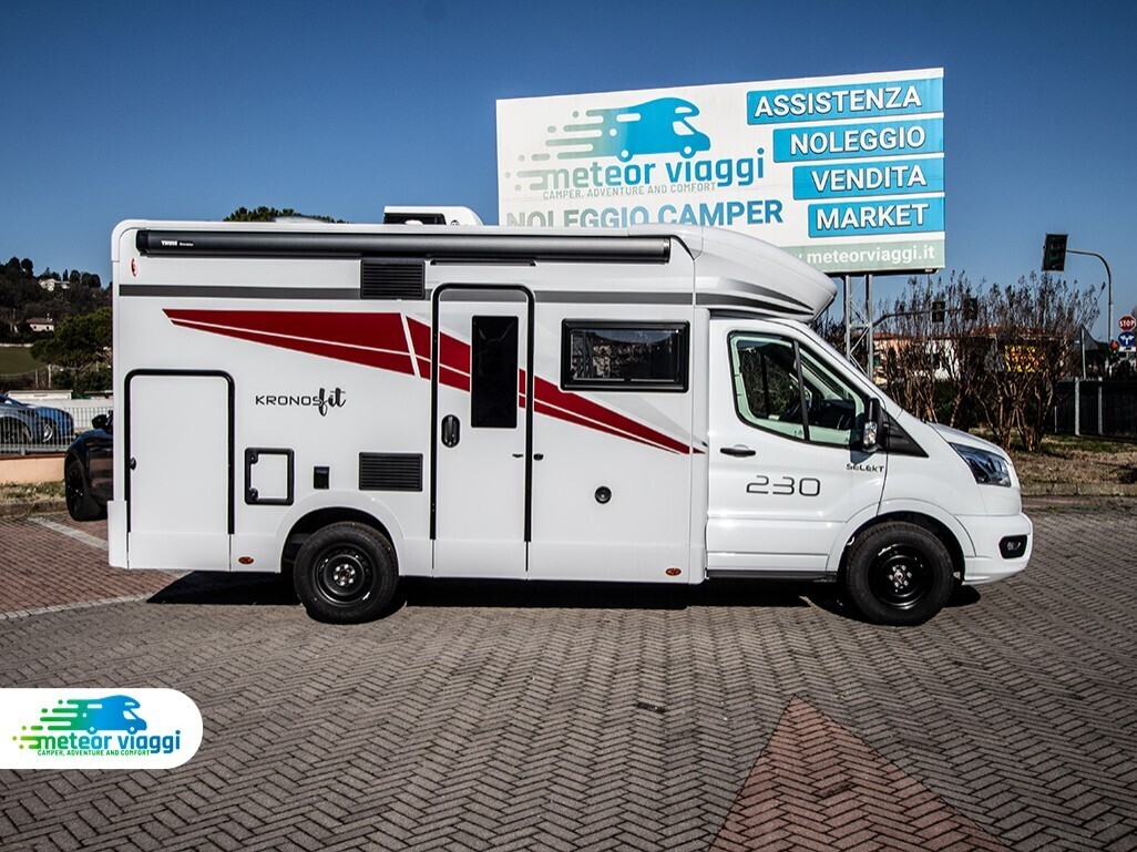 Camper Semintegrale 4 posti Roller Team Kronos Fit