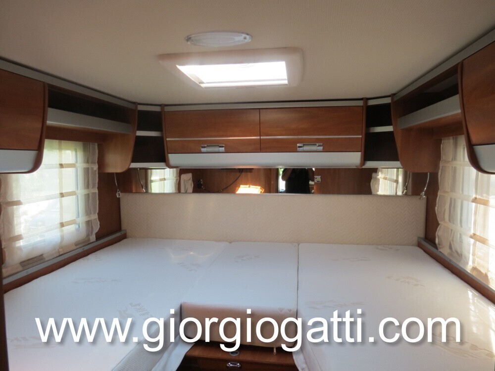 CAMPER MOTOHOME LAIKA ECOVIP 709 CON LETTI GEMELLI