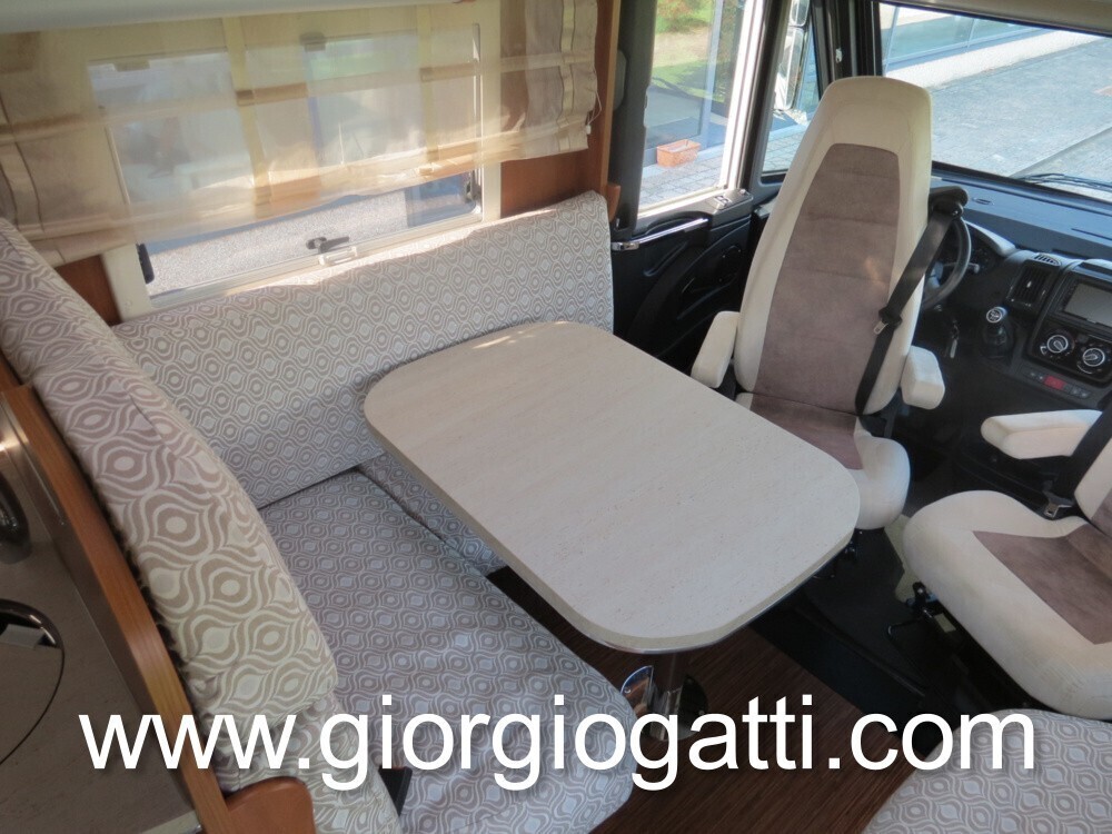 CAMPER MOTOHOME LAIKA ECOVIP 709 CON LETTI GEMELLI