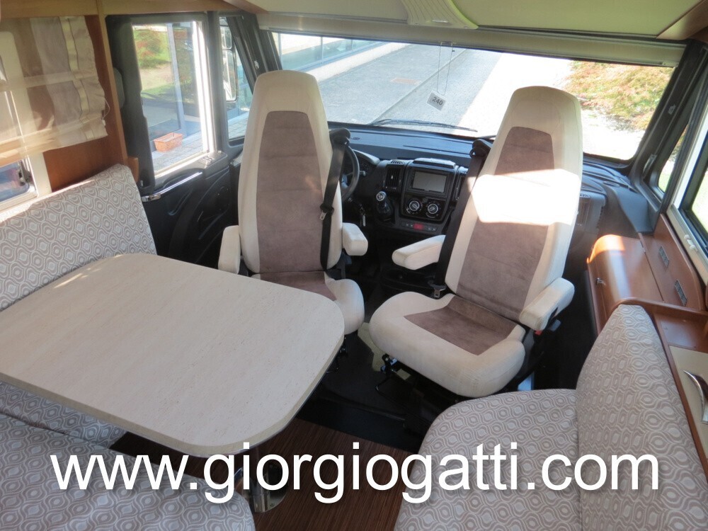 CAMPER MOTOHOME LAIKA ECOVIP 709 CON LETTI GEMELLI