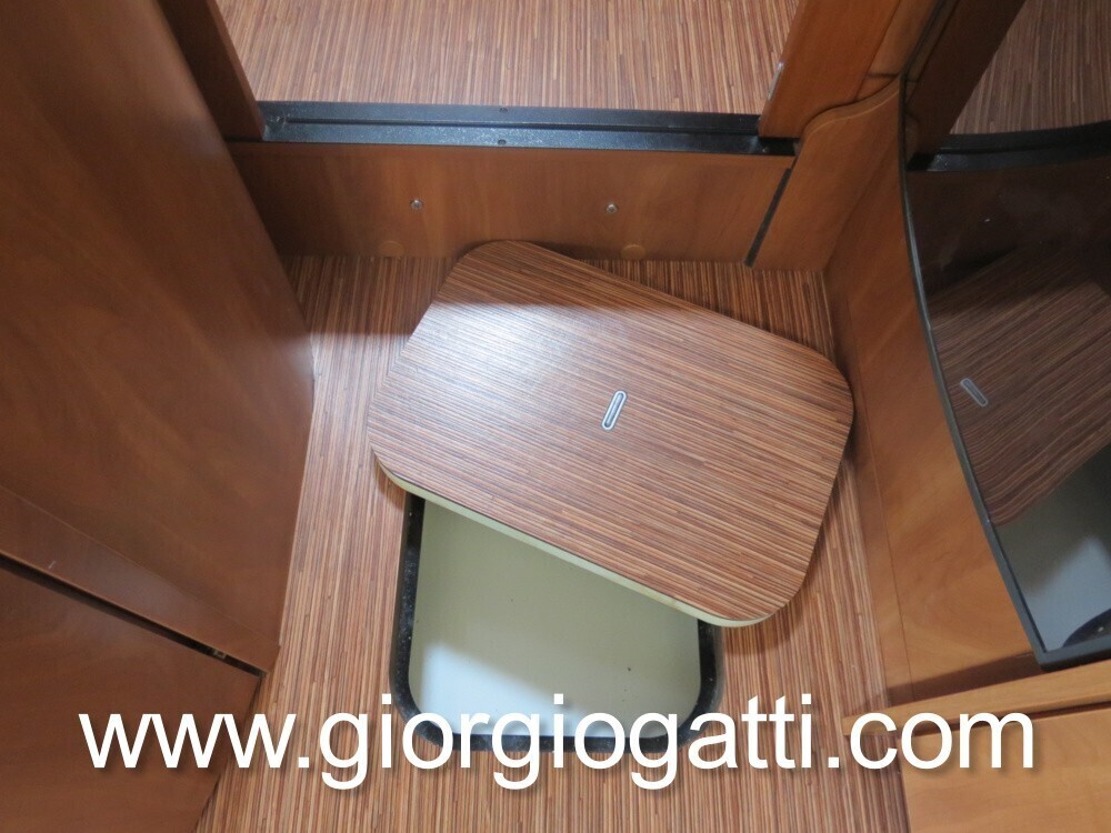 CAMPER MOTOHOME LAIKA ECOVIP 709 CON LETTI GEMELLI