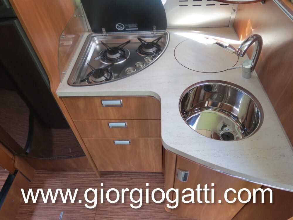 CAMPER MOTOHOME LAIKA ECOVIP 709 CON LETTI GEMELLI