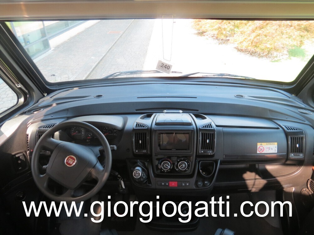 CAMPER MOTOHOME LAIKA ECOVIP 709 CON LETTI GEMELLI